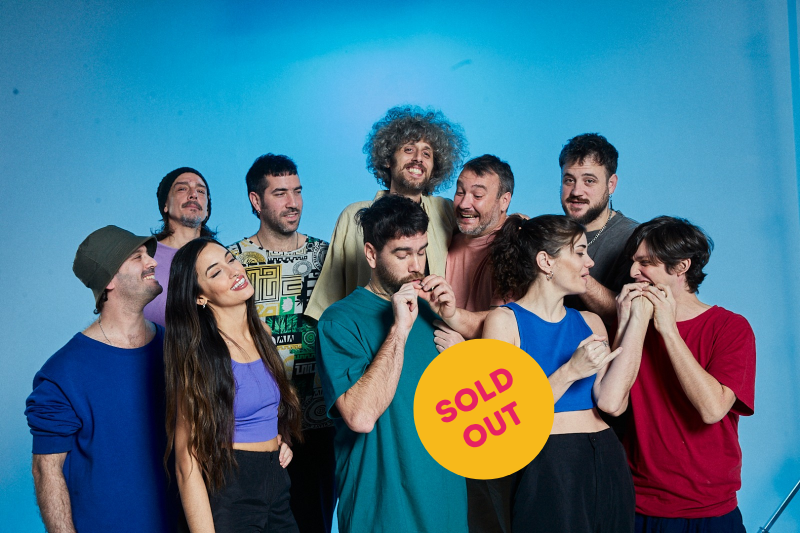 sold out alargado